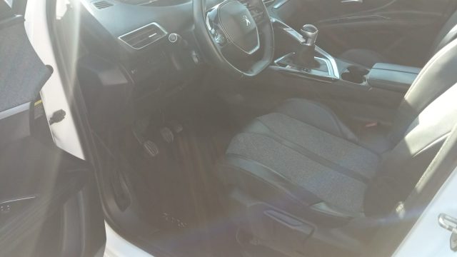 PEUGEOT 3008 usata, con Cruise Control