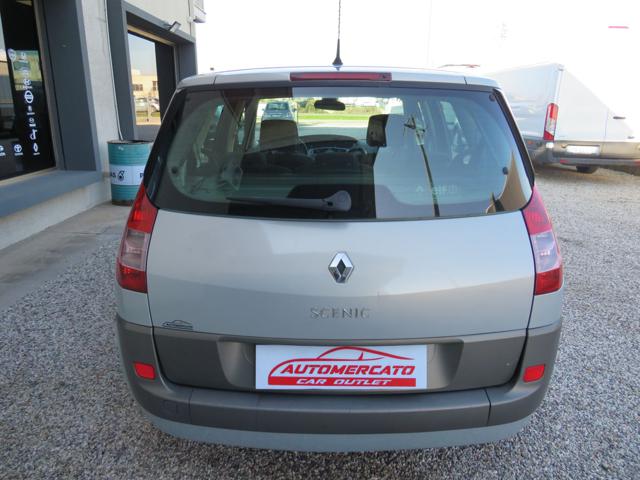 RENAULT Scenic usata, con Chiusura centralizzata
