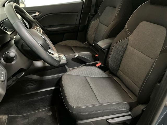 RENAULT Captur usata, con Volante in pelle