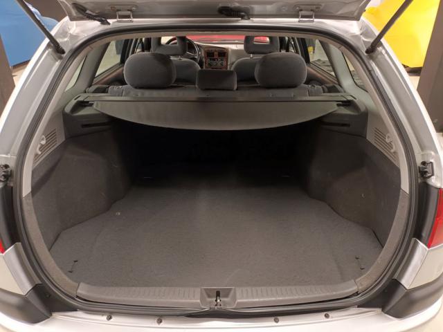 TOYOTA Avensis usata 35