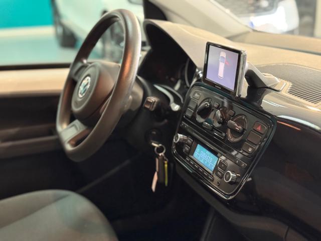 VOLKSWAGEN up! usata, con Sedile posteriore sdoppiato