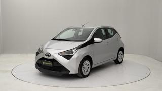 TOYOTA Aygo 1.0 x-play 72cv