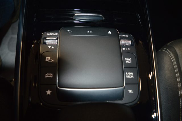 MERCEDES-BENZ GLA 200 usata, con Portellone posteriore elettrico