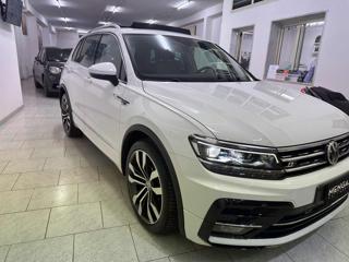 VOLKSWAGEN Tiguan usata, con Airbag laterali