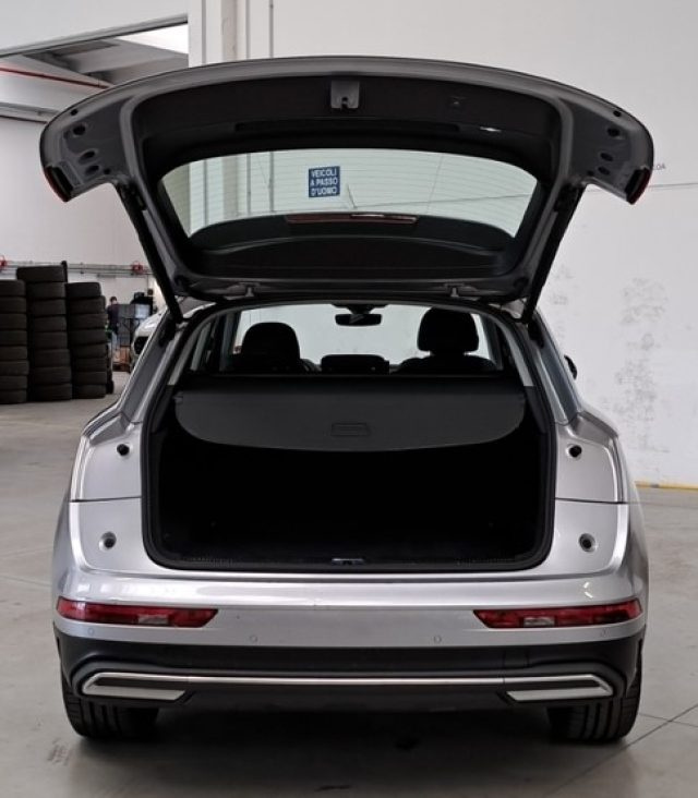 AUDI Q5 usata, con Autoradio