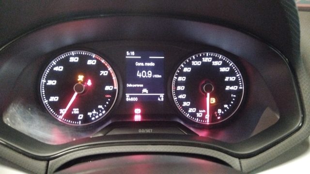 SEAT Arona usata, con Autoradio digitale