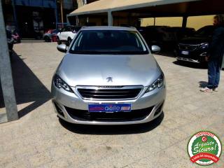 PEUGEOT 308 usata, con Airbag
