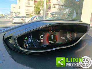 PEUGEOT 3008 usata, con Telecamera per parcheggio assistito