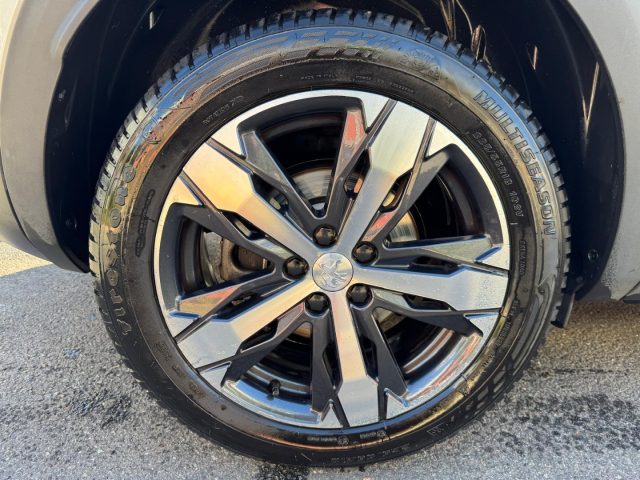 PEUGEOT 3008 usata, con Luci diurne LED