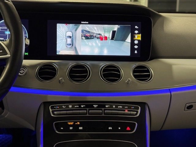 MERCEDES-BENZ E 300 usata, con Interni in pelle