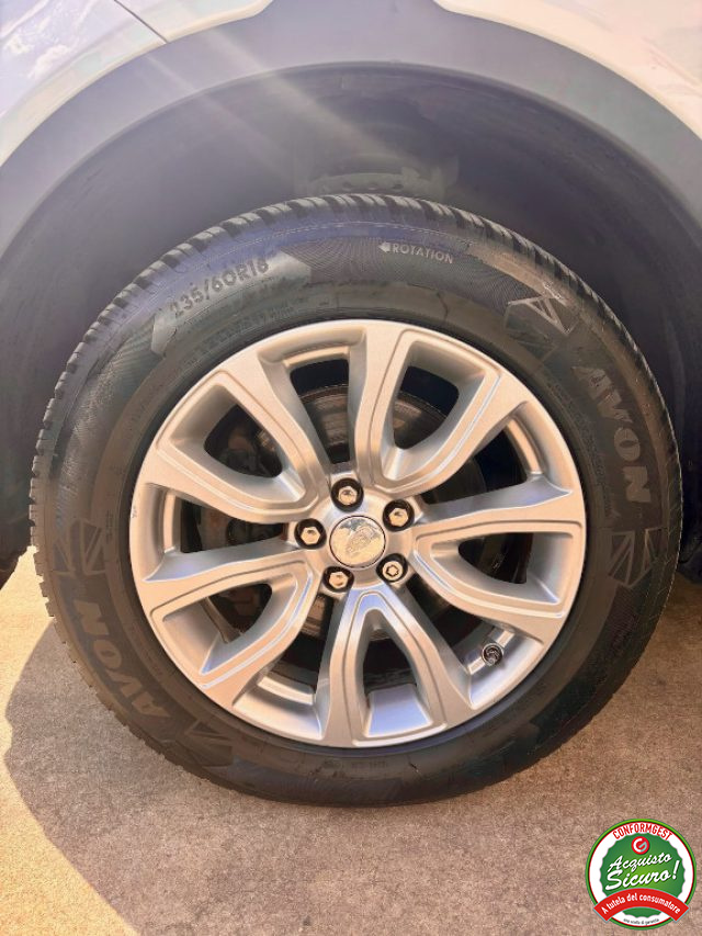 LAND ROVER Discovery Sport usata, con Volante in pelle