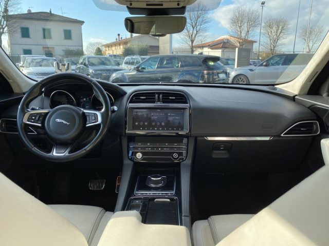JAGUAR F-Pace usata, con Chiusura centralizzata