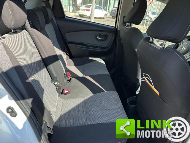 TOYOTA Yaris usata, con USB
