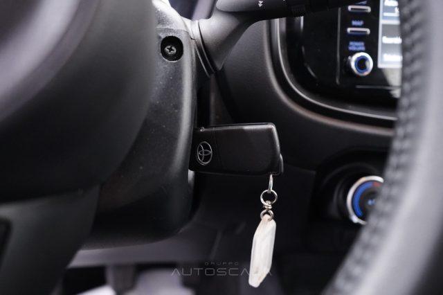 TOYOTA Aygo X usata, con Airbag testa