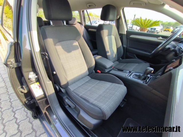 VOLKSWAGEN Passat Variant usata, con Adaptive Cruise Control
