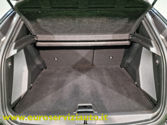 PEUGEOT 2008 usata, con Telecamera per parcheggio assistito