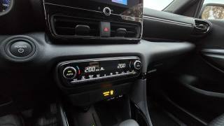 TOYOTA Yaris usata, con Fendinebbia