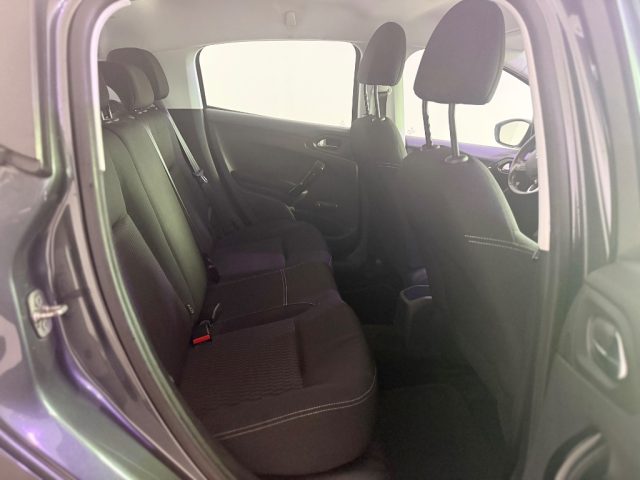 PEUGEOT 208 usata 6