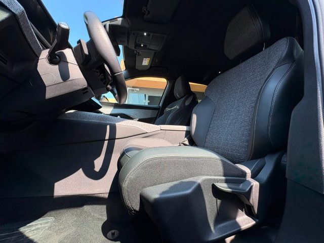PEUGEOT 5008 usata, con Bracciolo