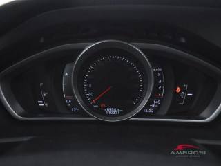 VOLVO V40 Cross Country usata 12