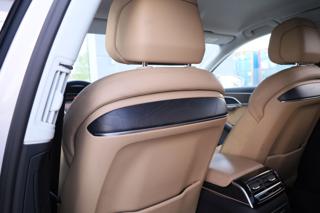 AUDI A8 usata, con Regolazione elettrica sedili