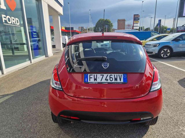 LANCIA Ypsilon usata, con Autoradio