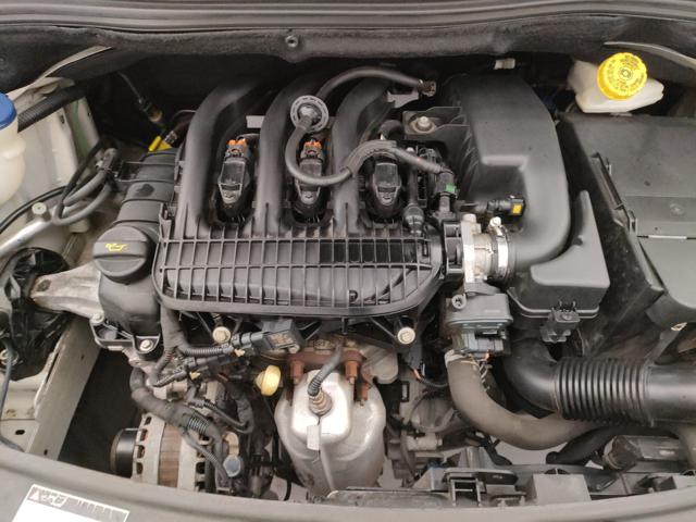PEUGEOT 208 usata, con Airbag testa