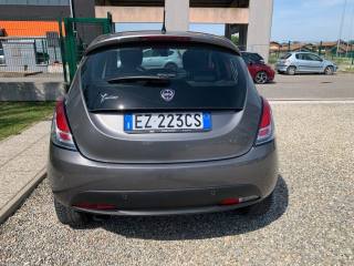 LANCIA Ypsilon usata, con Autoradio