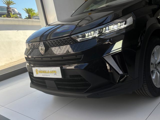 RENAULT Captur usata, con Controllo automatico clima