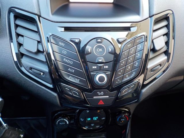 FORD Fiesta usata 32