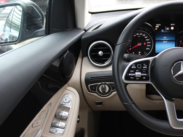 MERCEDES-BENZ GLC 220 usata, con Regolazione elettrica sedili