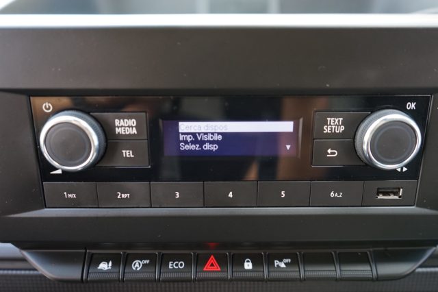 RENAULT Trafic usata, con USB