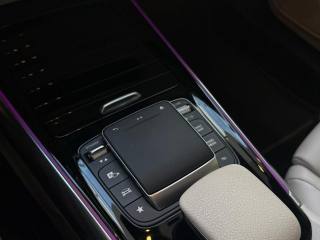 MERCEDES-BENZ GLA 200 usata, con Frenata d