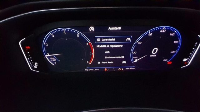 VOLKSWAGEN T-Roc usata, con Chiamata automatica per emergenze