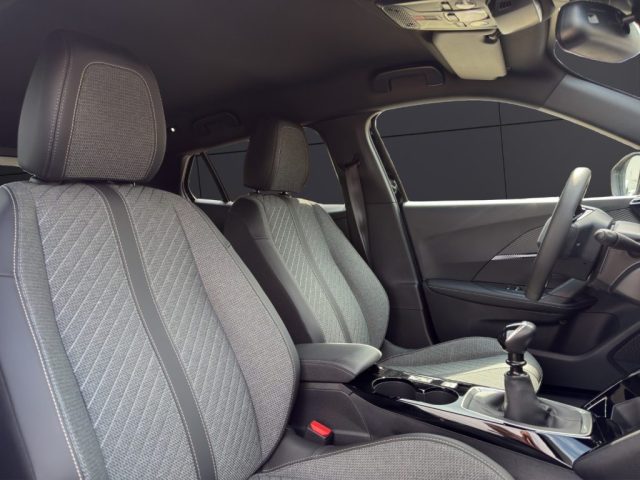 PEUGEOT 2008 usata, con Sensore di pioggia