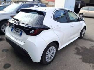 TOYOTA Yaris usata, con Controllo automatico clima