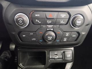 JEEP Renegade usata, con USB