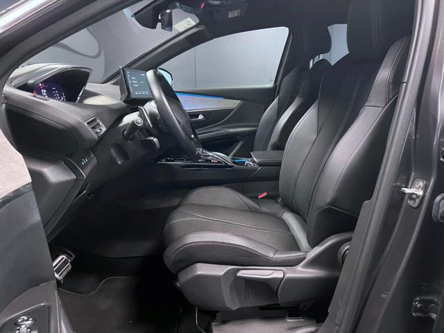 PEUGEOT 5008 usata, con Cerchi in lega