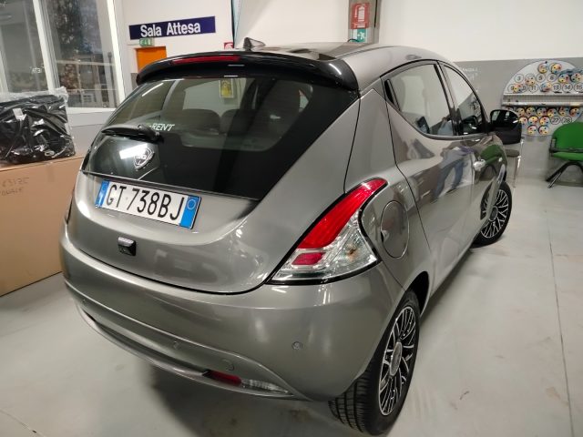 LANCIA Ypsilon usata, con Servosterzo