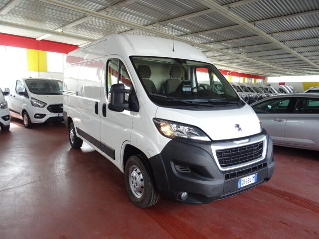 PEUGEOT Boxer usata, con ABS