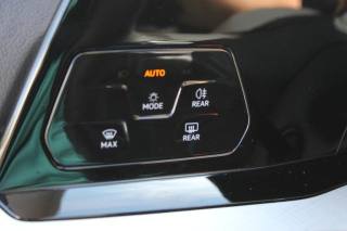 VOLKSWAGEN Golf usata, con Cruise Control