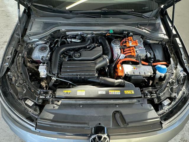 VOLKSWAGEN Passat usata, con Cruise Control