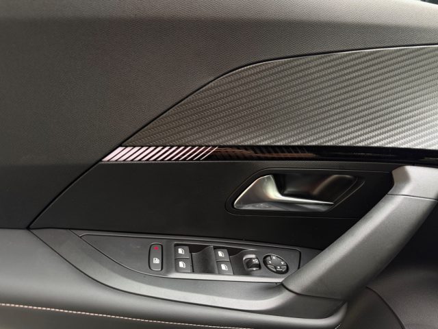 PEUGEOT 2008 usata, con Controllo elettronico della corsia