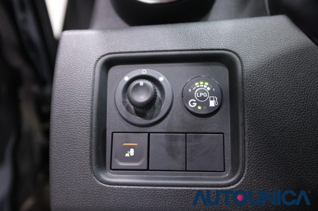 DACIA Duster usata, con Autoradio digitale