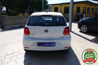 VOLKSWAGEN Polo usata, con Autoradio