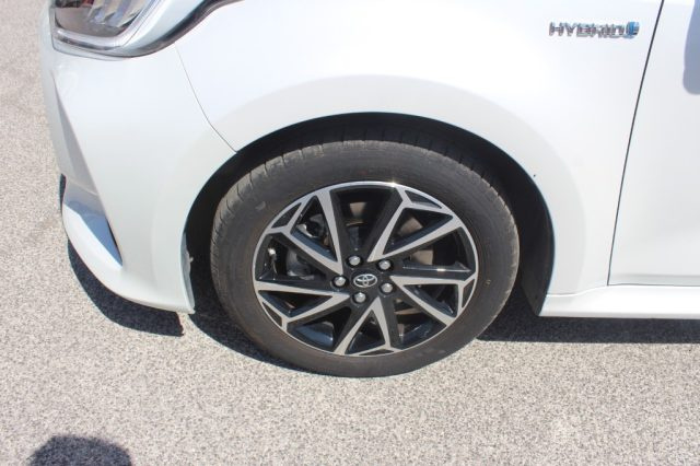 TOYOTA Yaris usata, con Bracciolo
