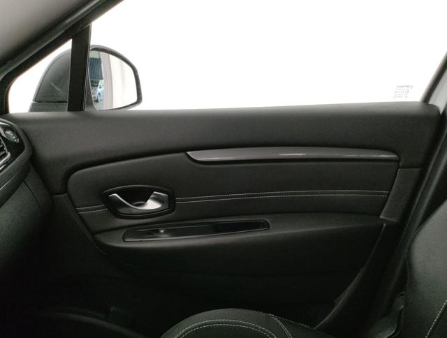 RENAULT Scenic usata, con Luci diurne LED