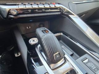 PEUGEOT 3008 usata, con Autoradio digitale