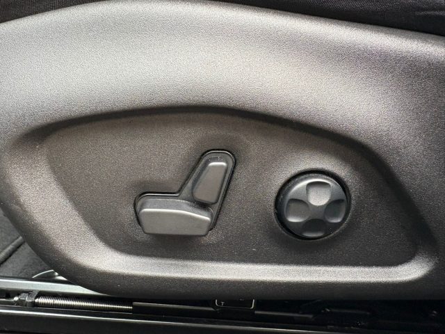 JEEP Compass usata, con Interni in pelle