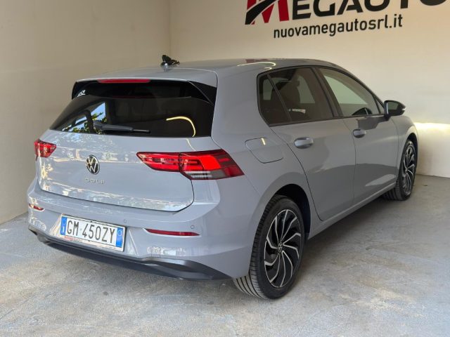 VOLKSWAGEN Golf usata, con Autoradio